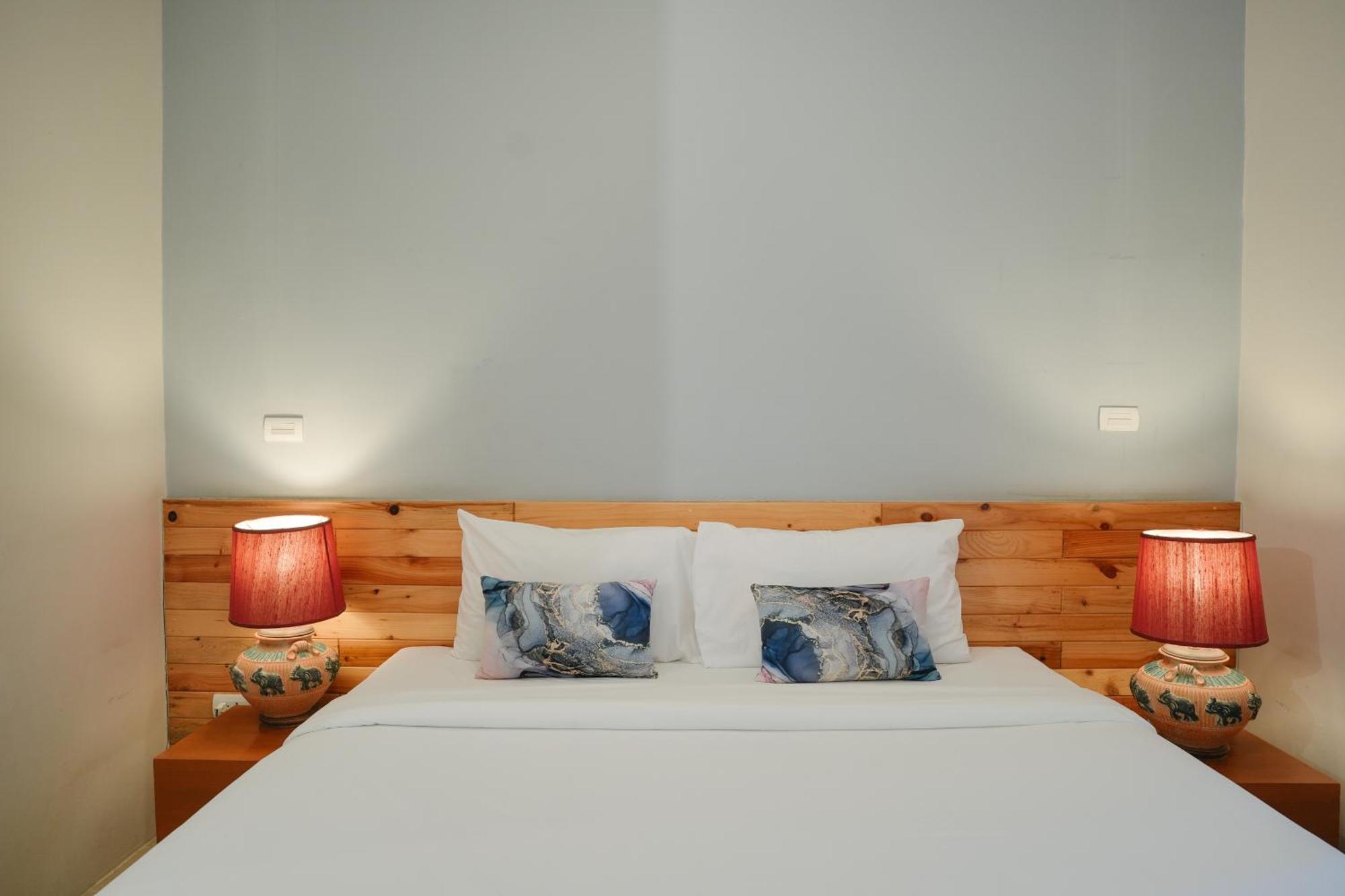 Nonnee Phuket Hostel *