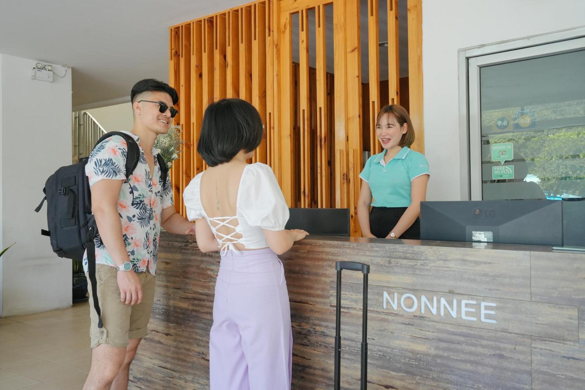 Hostel Nonnee Phuket