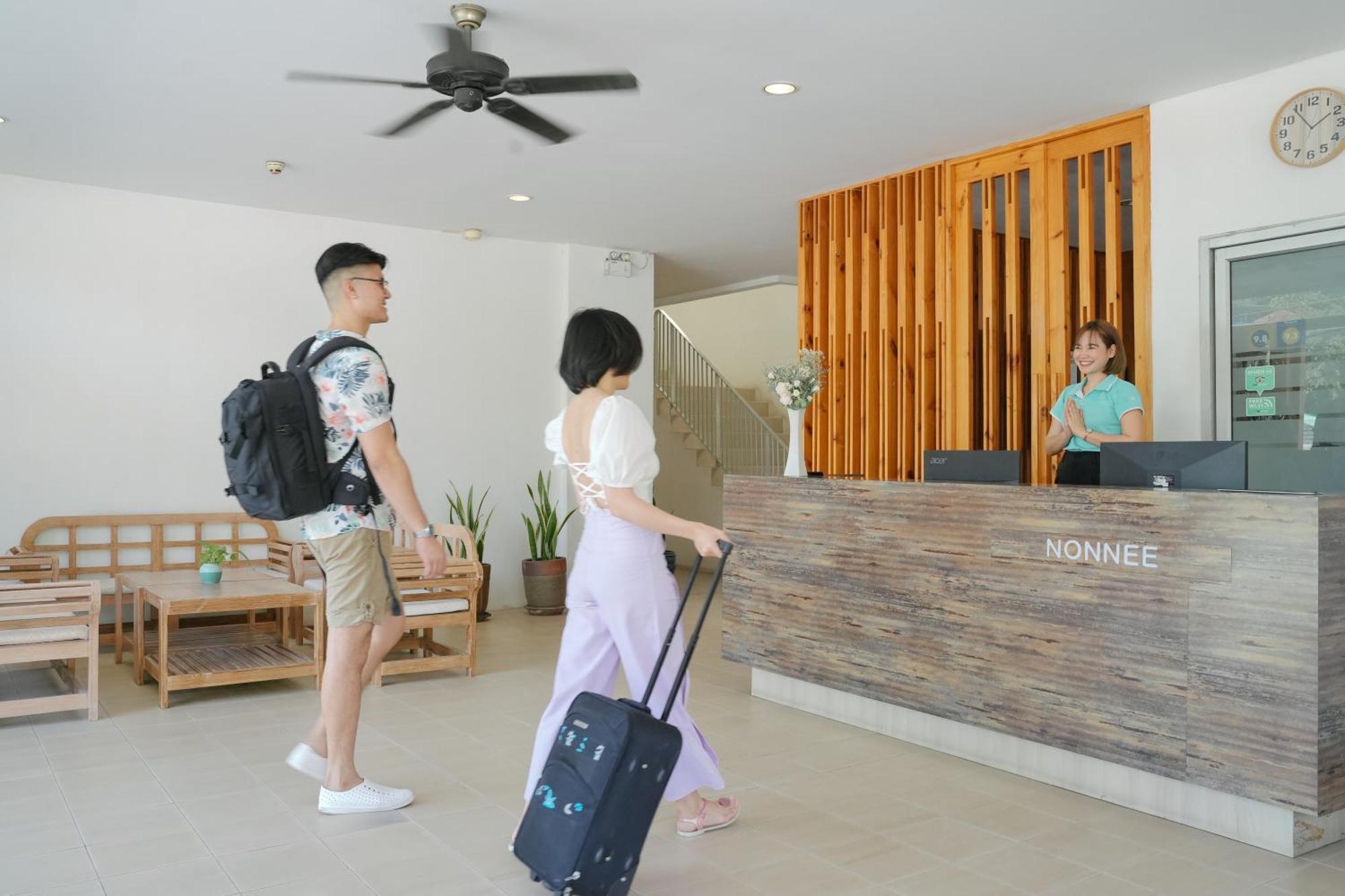 Nonnee Phuket * Strand Kata