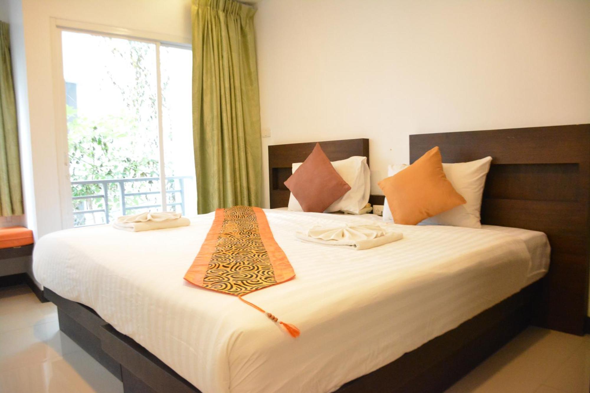 Zephyr Grand 3* Patong