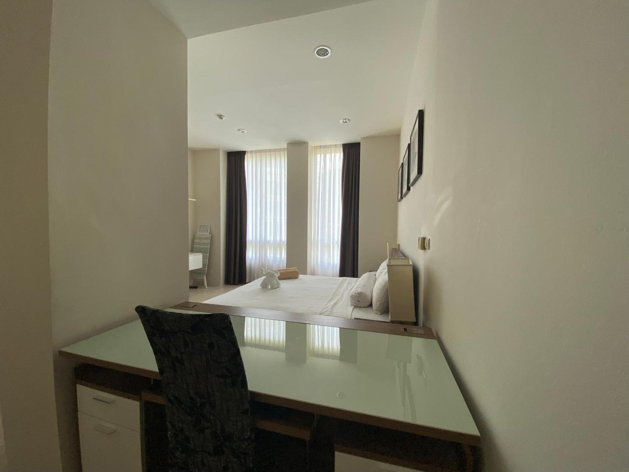 Apartment 2 Bedroom Seaview By Clavis