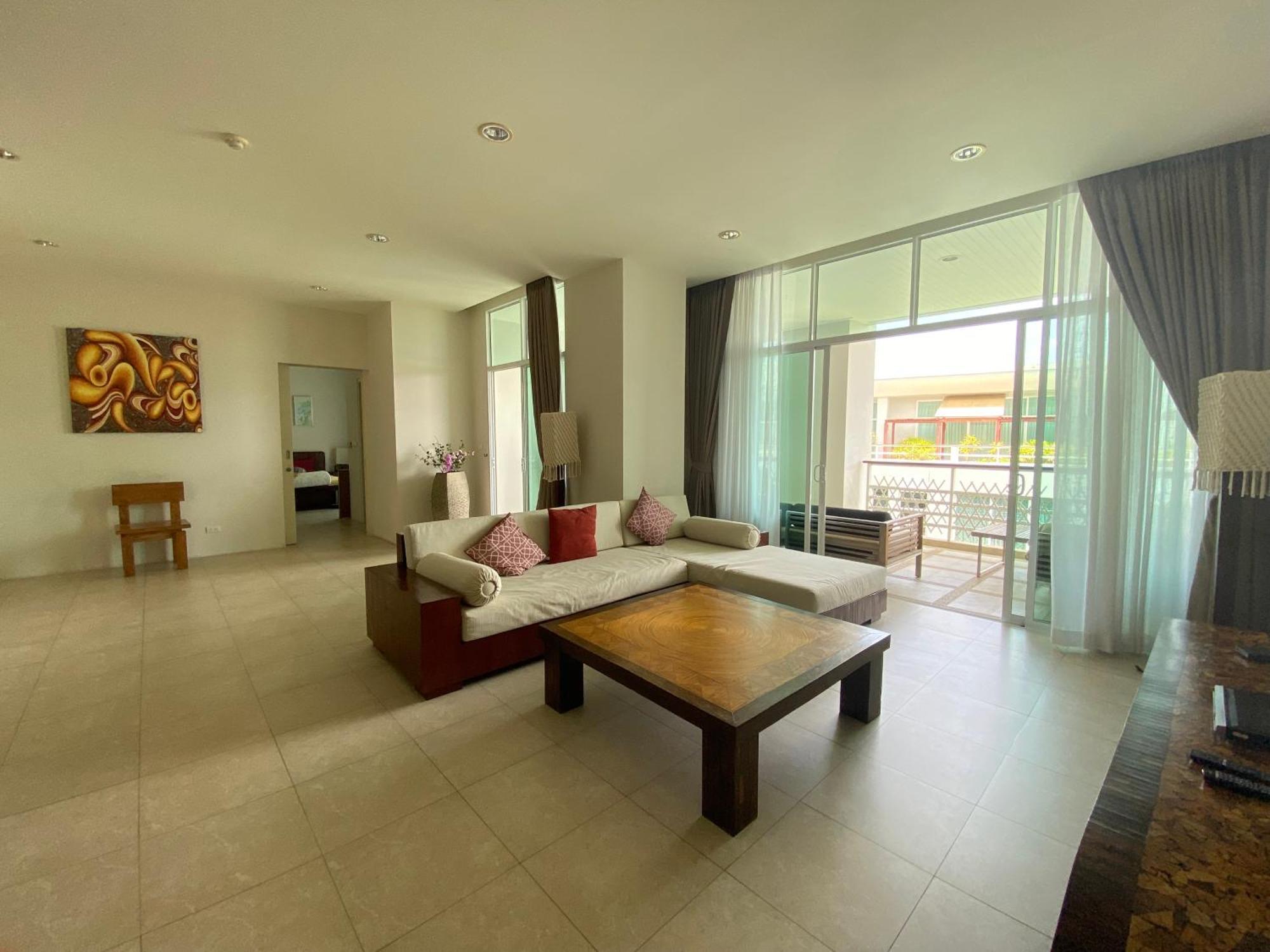 2 Bedroom Seaview By Clavis Apartment *