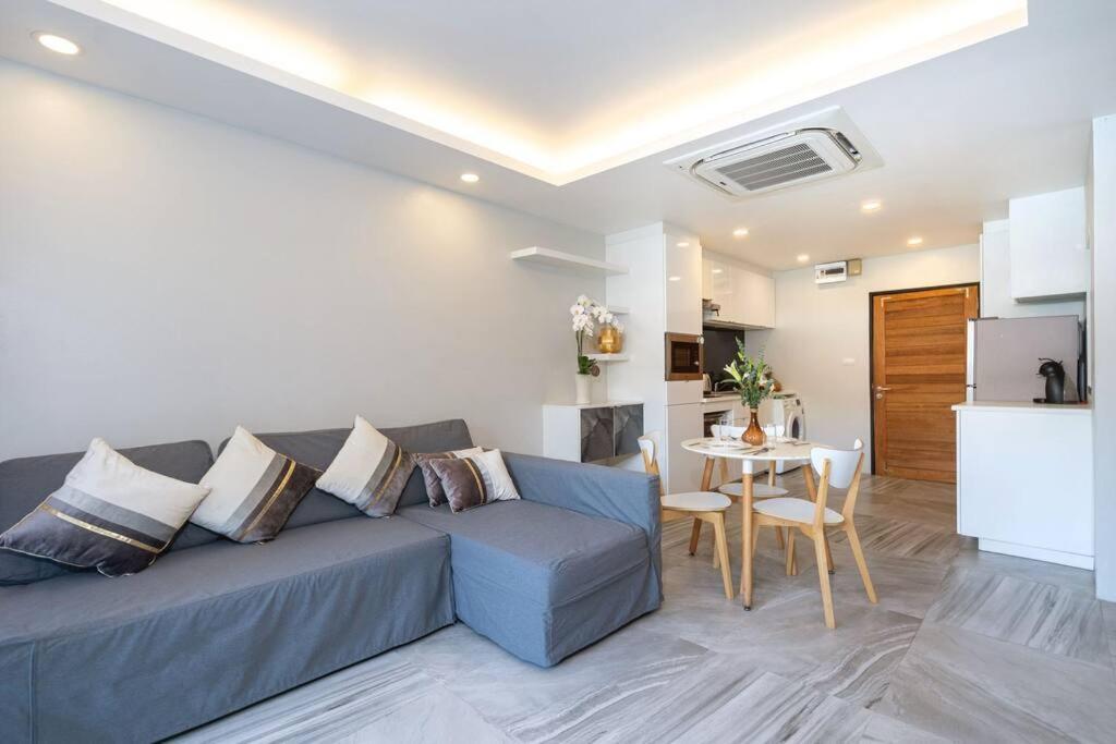 2-bedrooms Near N *