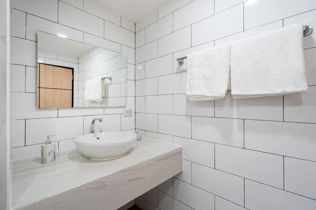 Apartment 2-bedrooms Near N Rawai