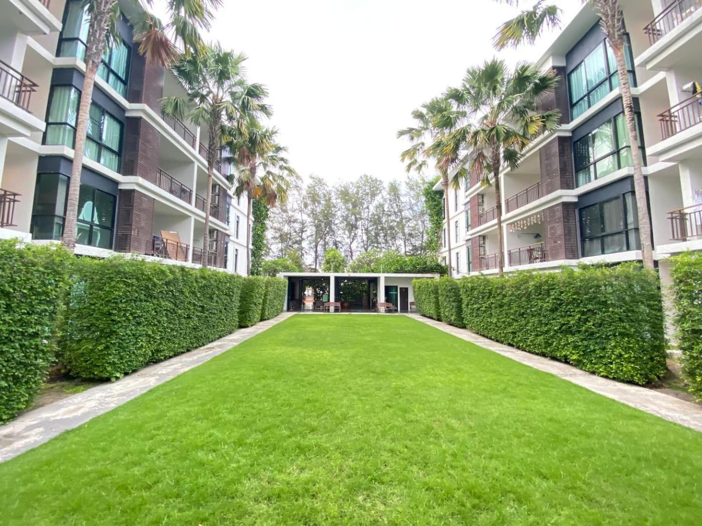 Apartment Title - 279 *