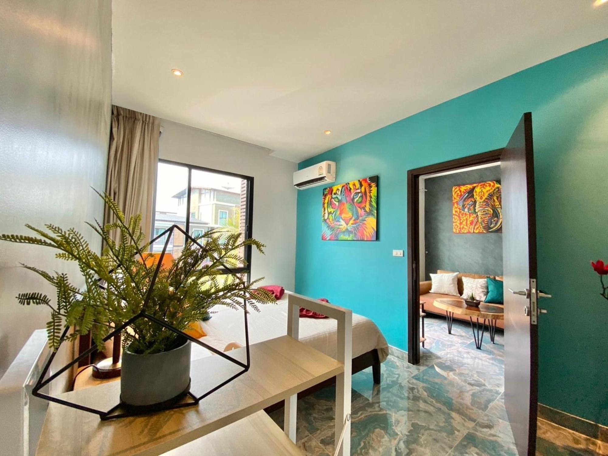 Title - 279 Apartment