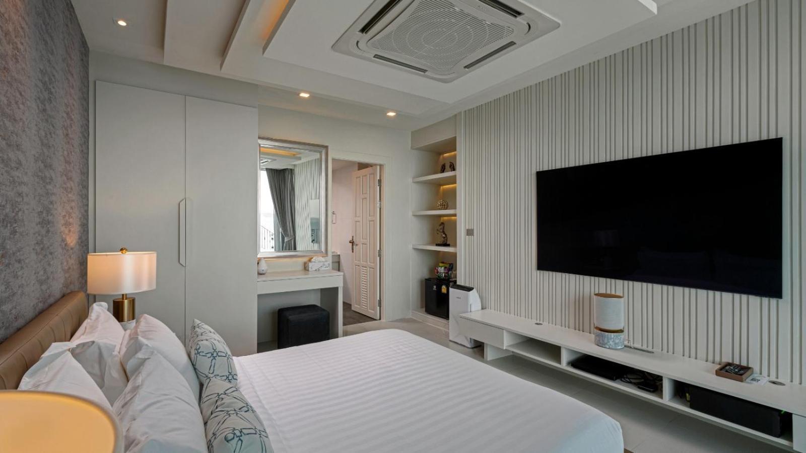 Villa Thousand Cliffs Nai Harn
