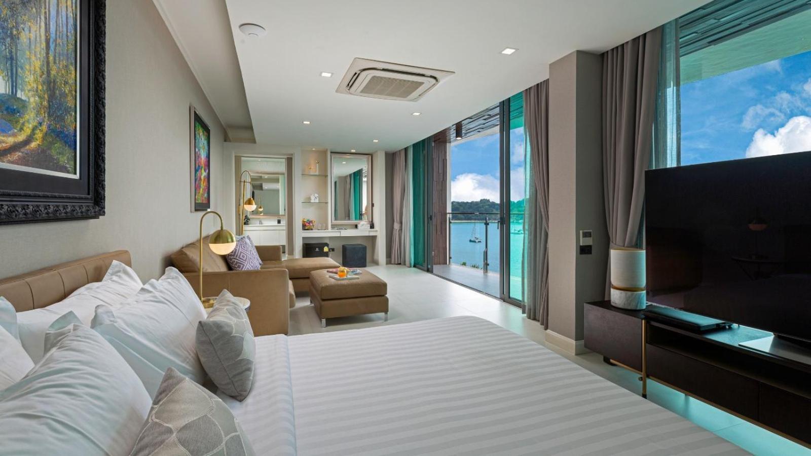 Thousand Cliffs Villa Nai Harn