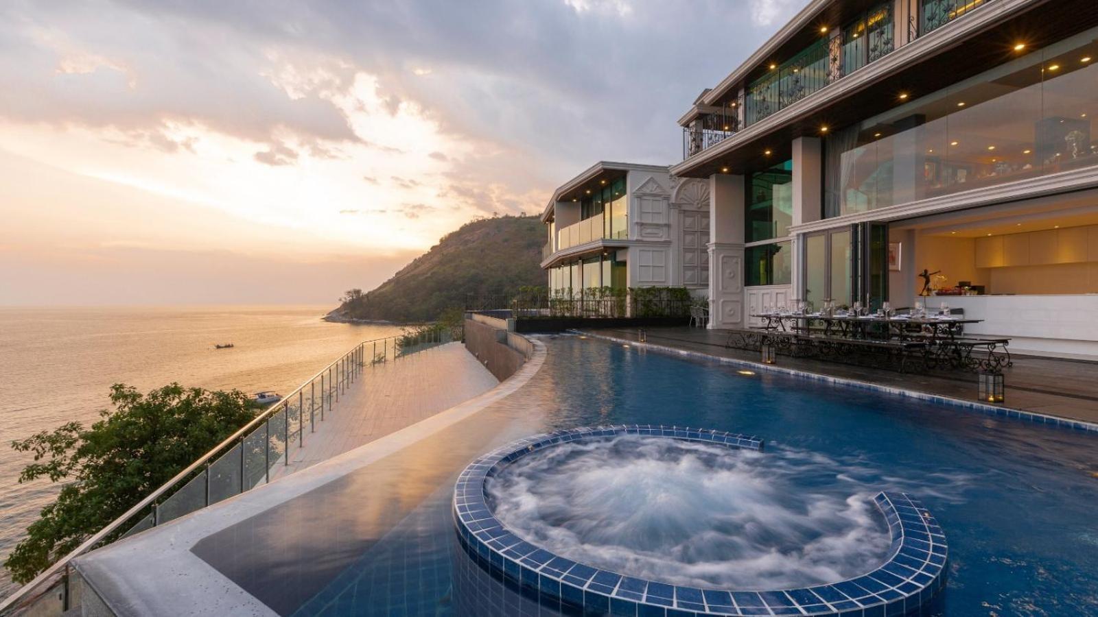 Villa Thousand Cliffs Nai Harn