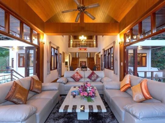 Patonghill Estate 6 Bedroom Sea View Villa