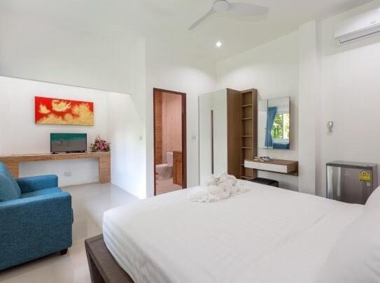 Patonghill Estate 6 Bedroom Sea View *
