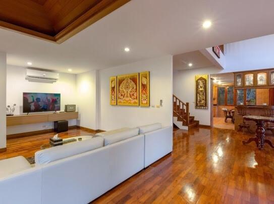 Villa Patonghill Estate 6 Bedroom Sea View Patong