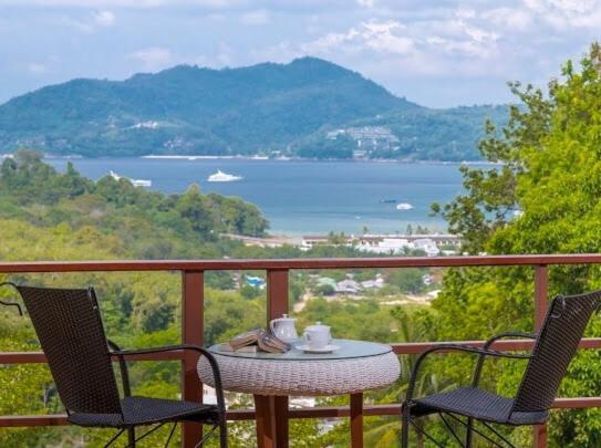Villa Patonghill Estate 6 Bedroom Sea View *