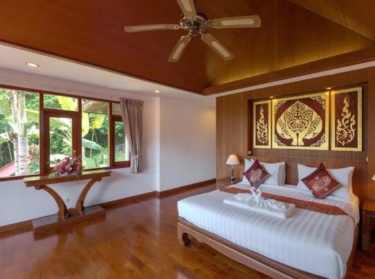 Patonghill Estate 6 Bedroom Sea View *