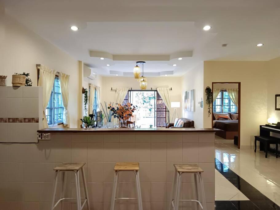 Bangtao Celestial Vakantiehuis Ban Lum Fuang