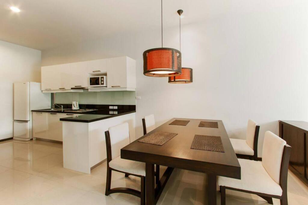 2 Living Villa *