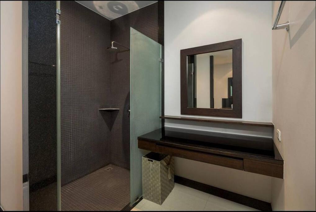 2 Living Villa *