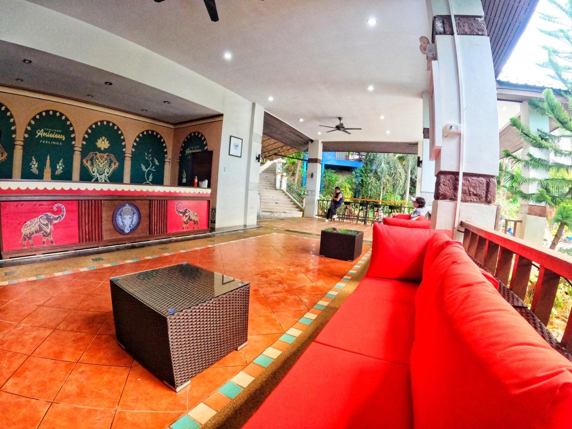 Beautiful Pool Homestay Patong