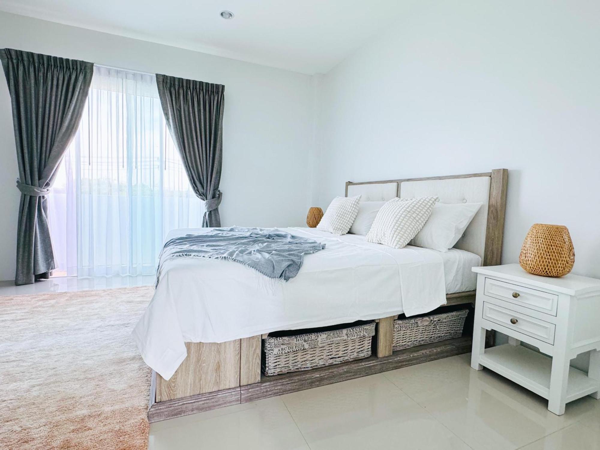 Villa White Castle