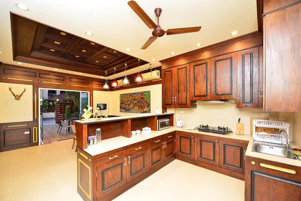 Group Getaway House Villa *