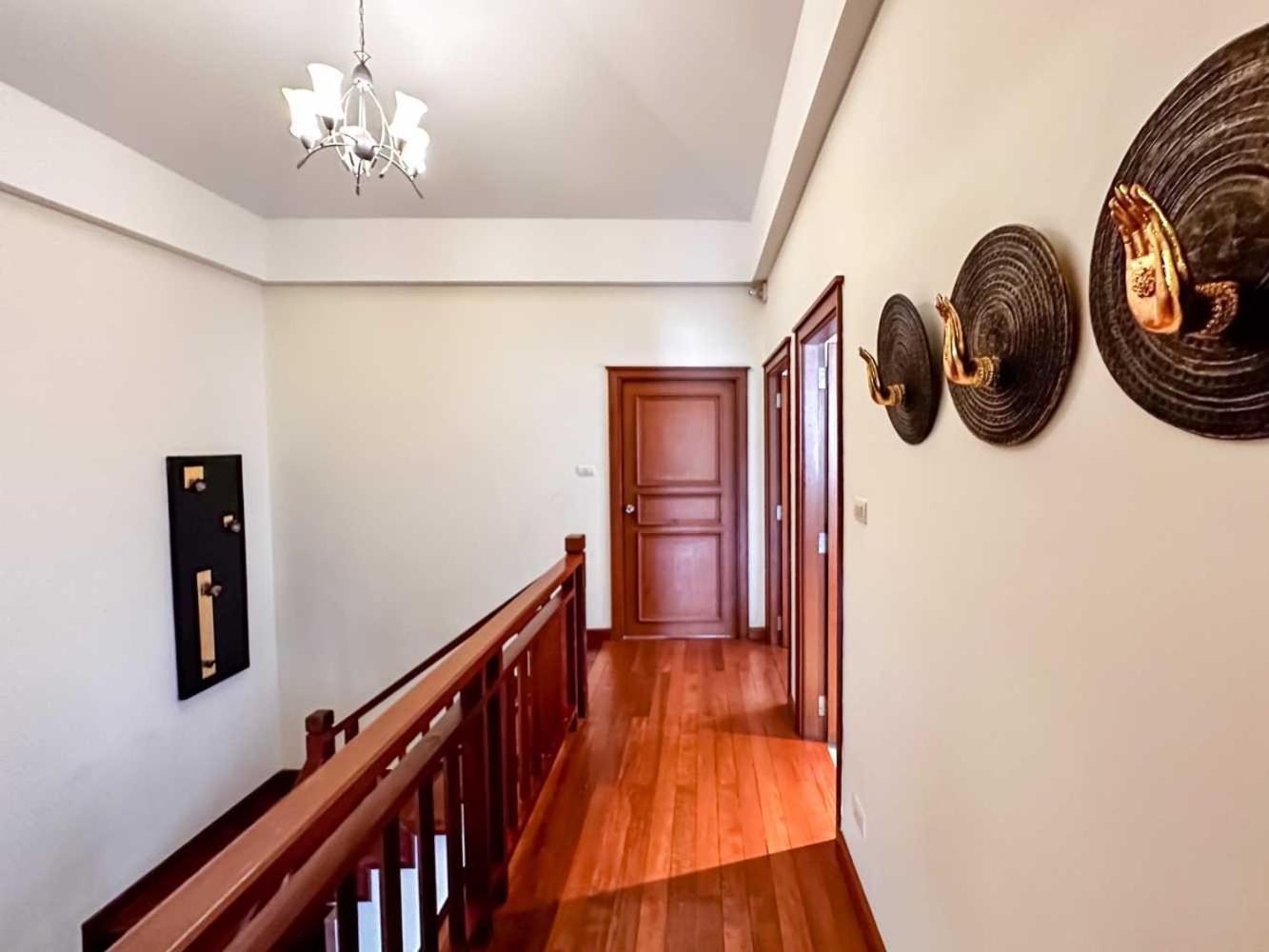 Beautiful 3-bed In Cherngtalay Thalang Villa