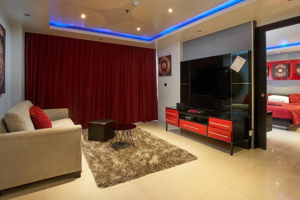 Modern In The Heart Of Abs1