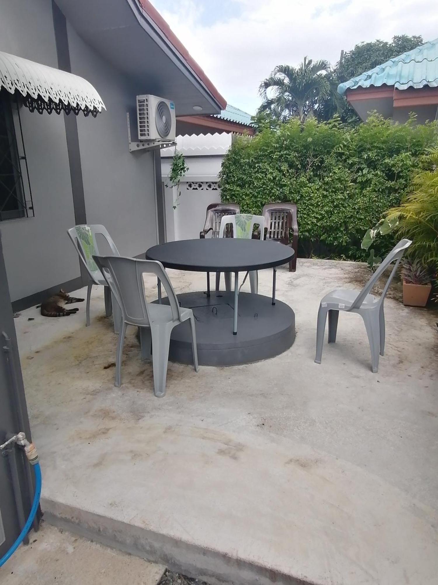 Bunnak Quiet Apartment