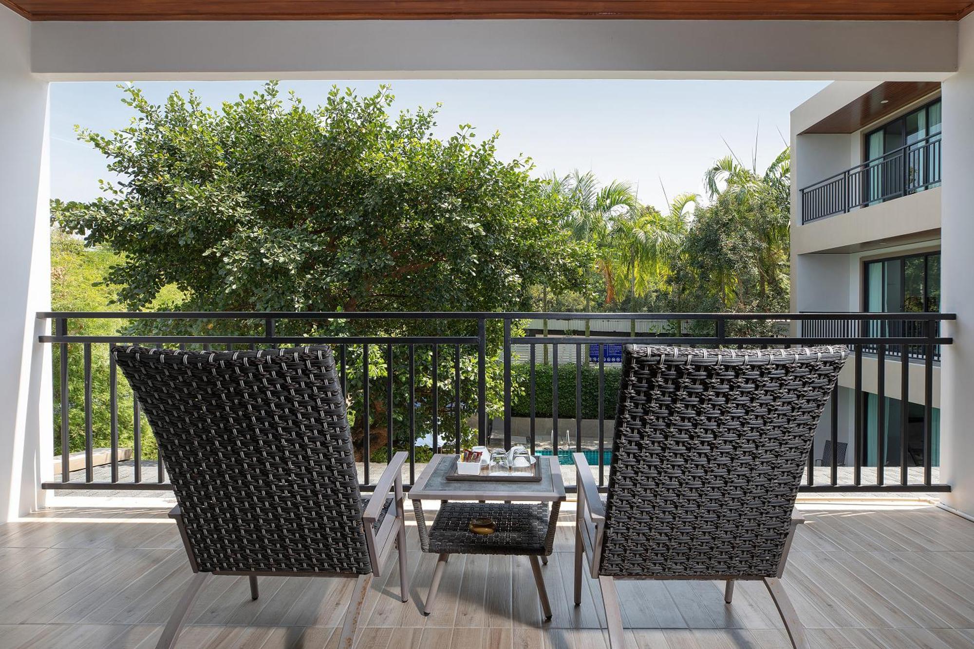 Hotel The Bell Airport Phuket - Sha Extra 4*