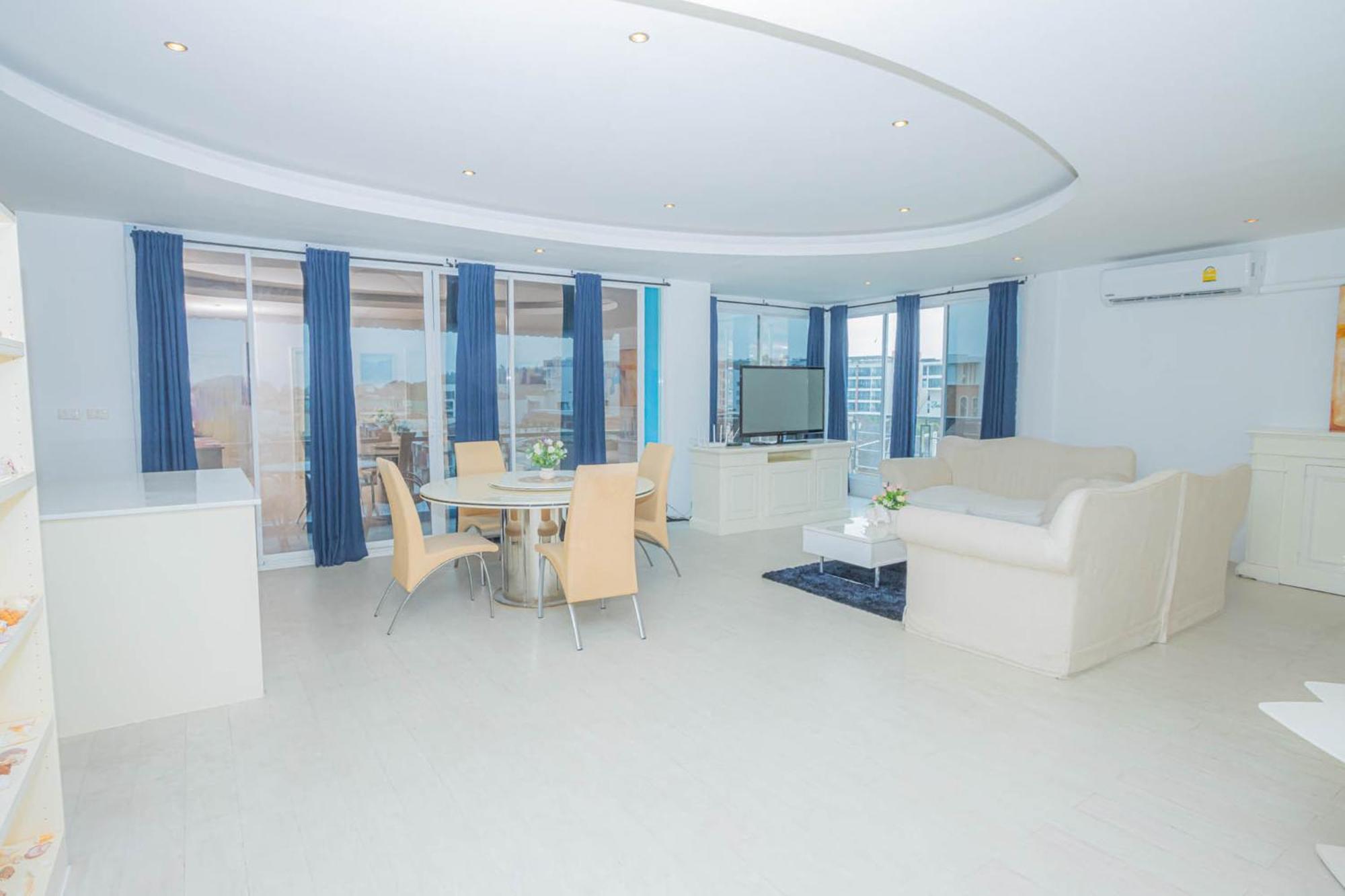 Utopia Kata By Roomquest Hotel Phuket