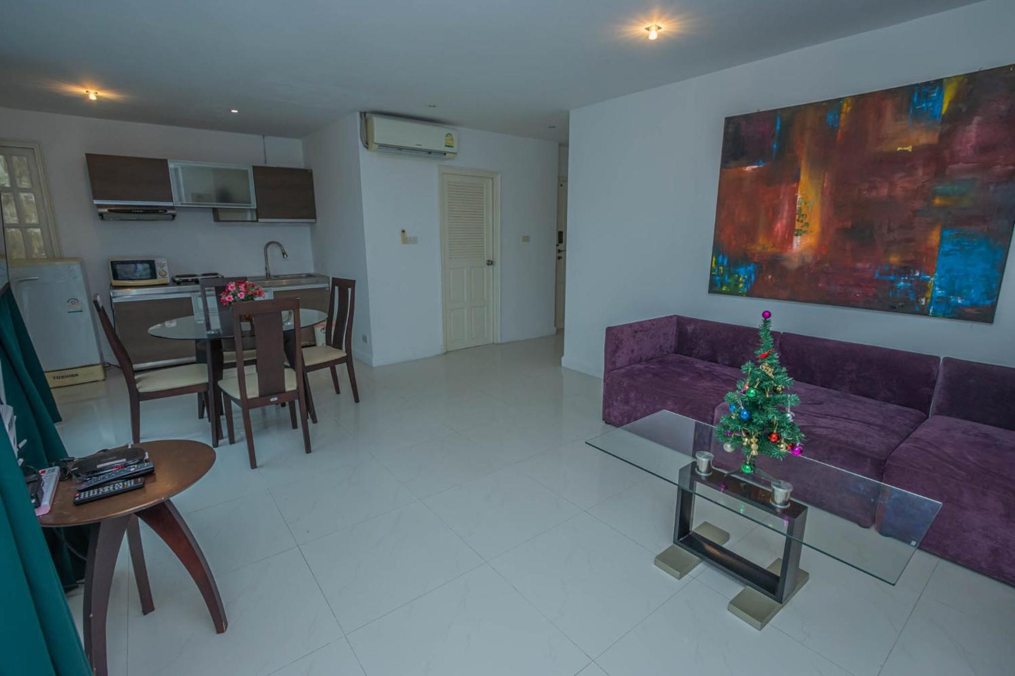 Utopia Kata By Roomquest Hotel Phuket