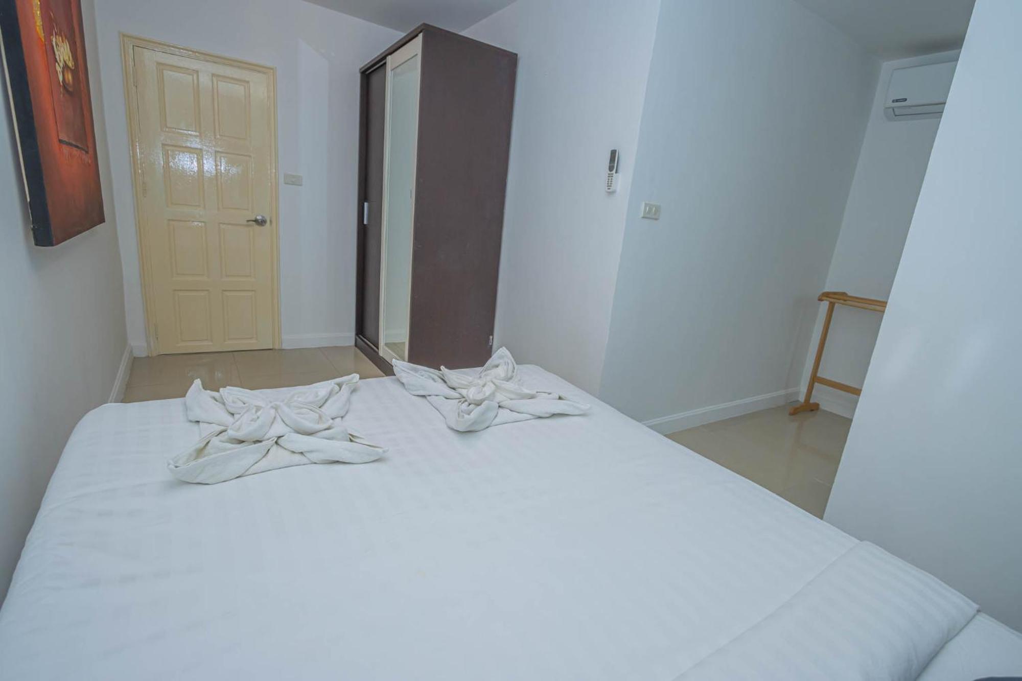 Hotel Utopia Kata By Roomquest Phuket
