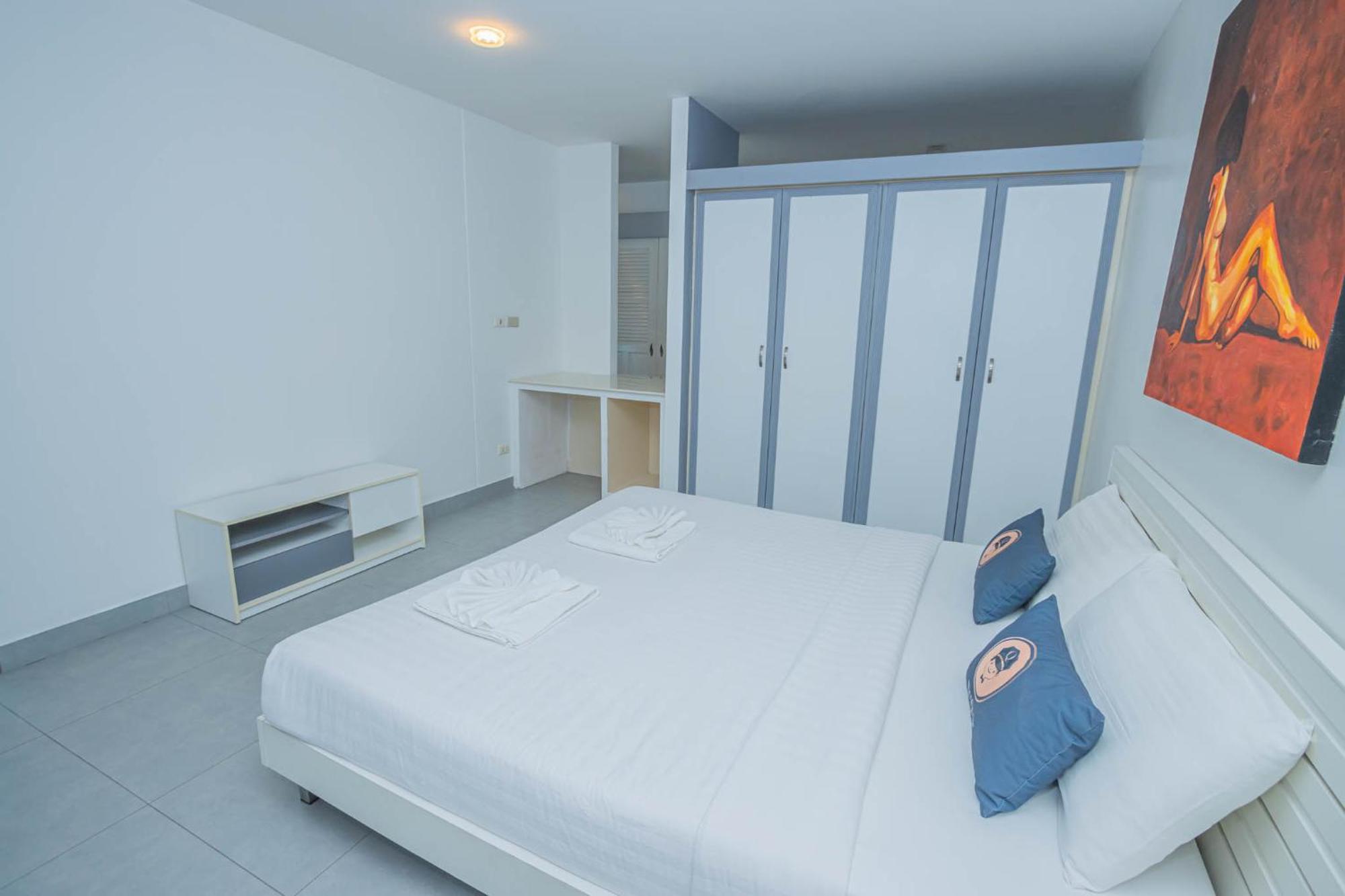 Hotel Utopia Kata By Roomquest 3*