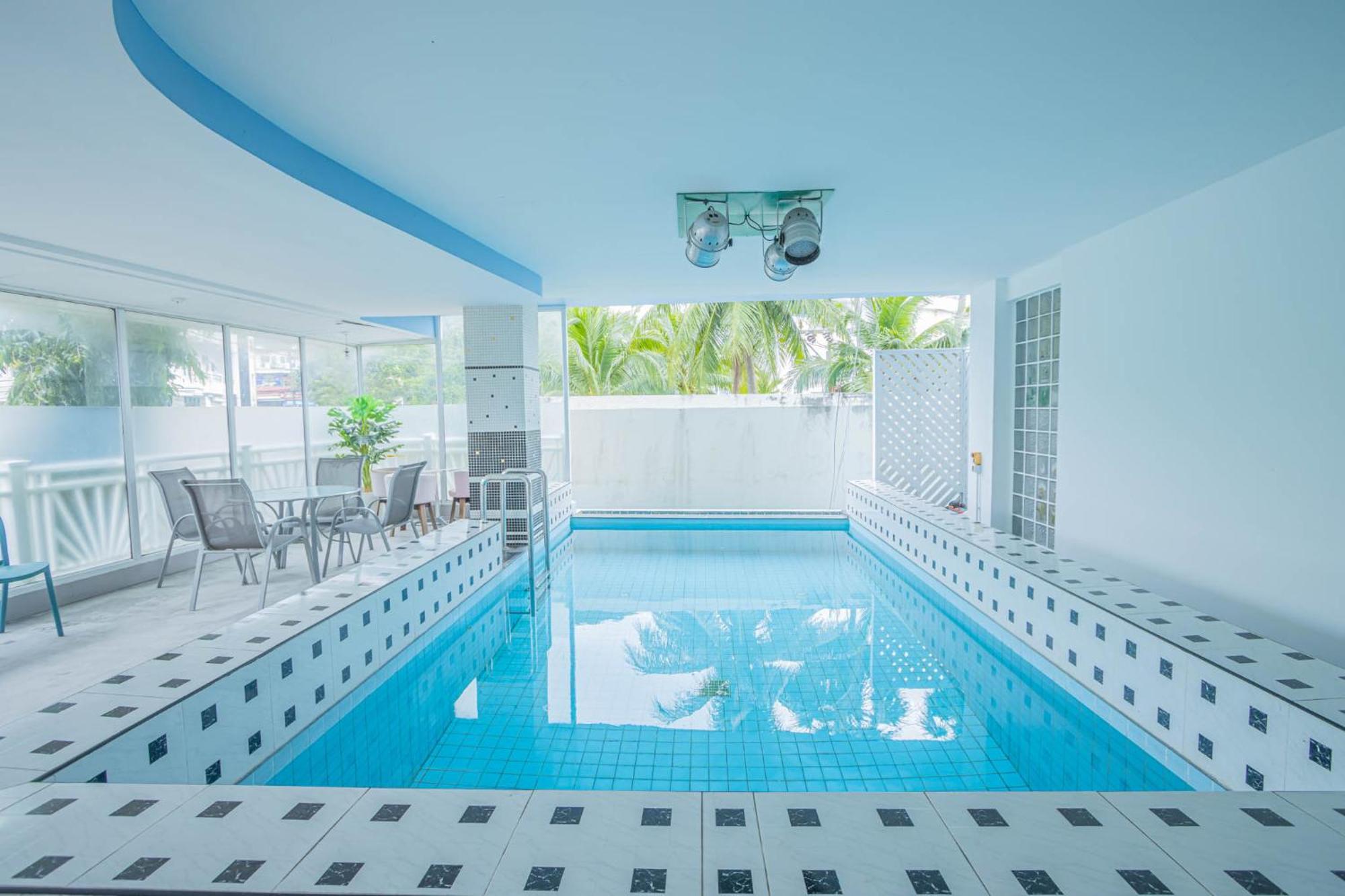 Hotel Utopia Kata By Roomquest Phuket