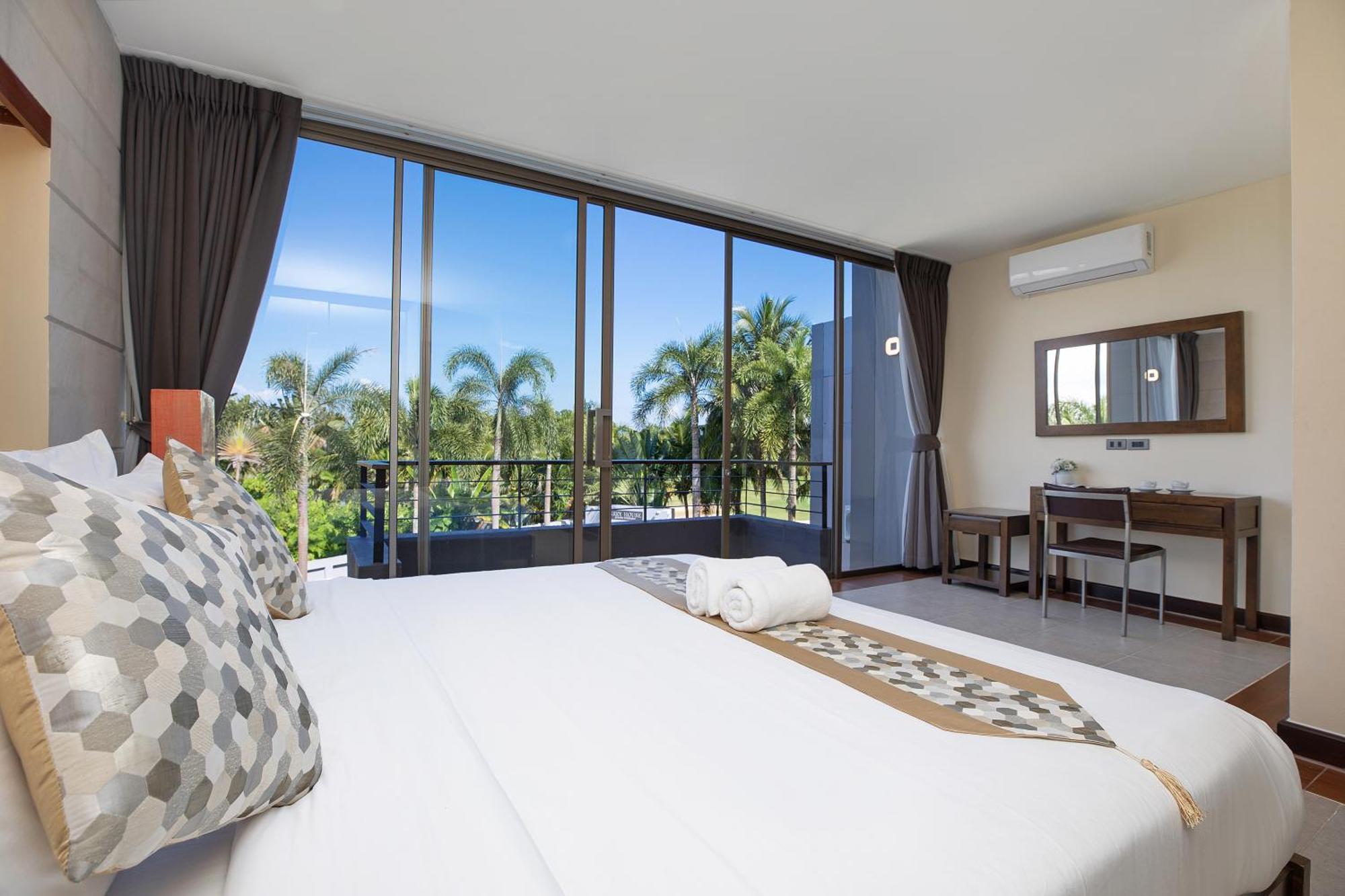 Pool Access Villa, 3-bedroom Near Mission Golf Argent 8 Villa *