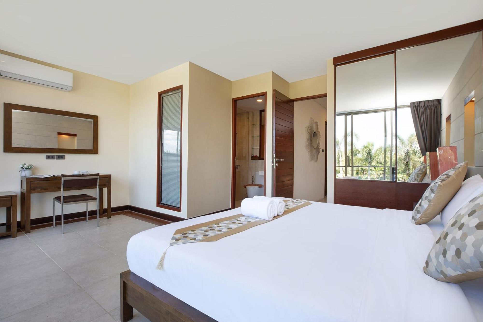 Pool Access Villa, 3-bedroom Near Mission Golf Argent 8 Villa Ban Muang Mai