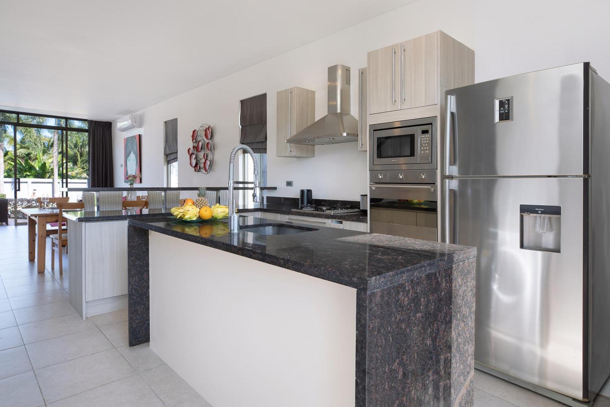 Pool Access Villa, 3-bedroom Near Mission Golf Argent 8 Ban Muang Mai
