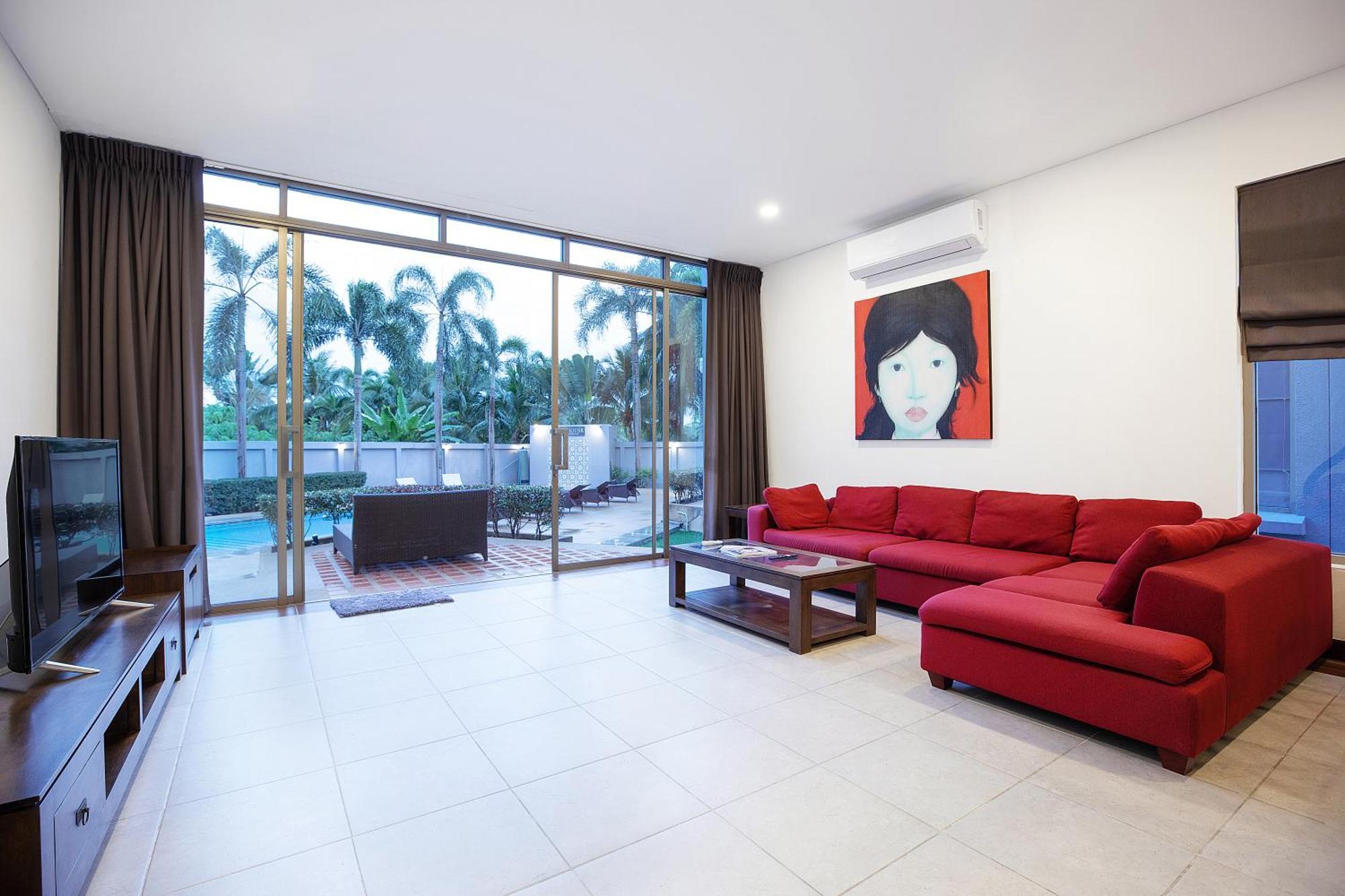 Pool Access Villa, 3-bedroom Near Mission Golf Argent 8 *