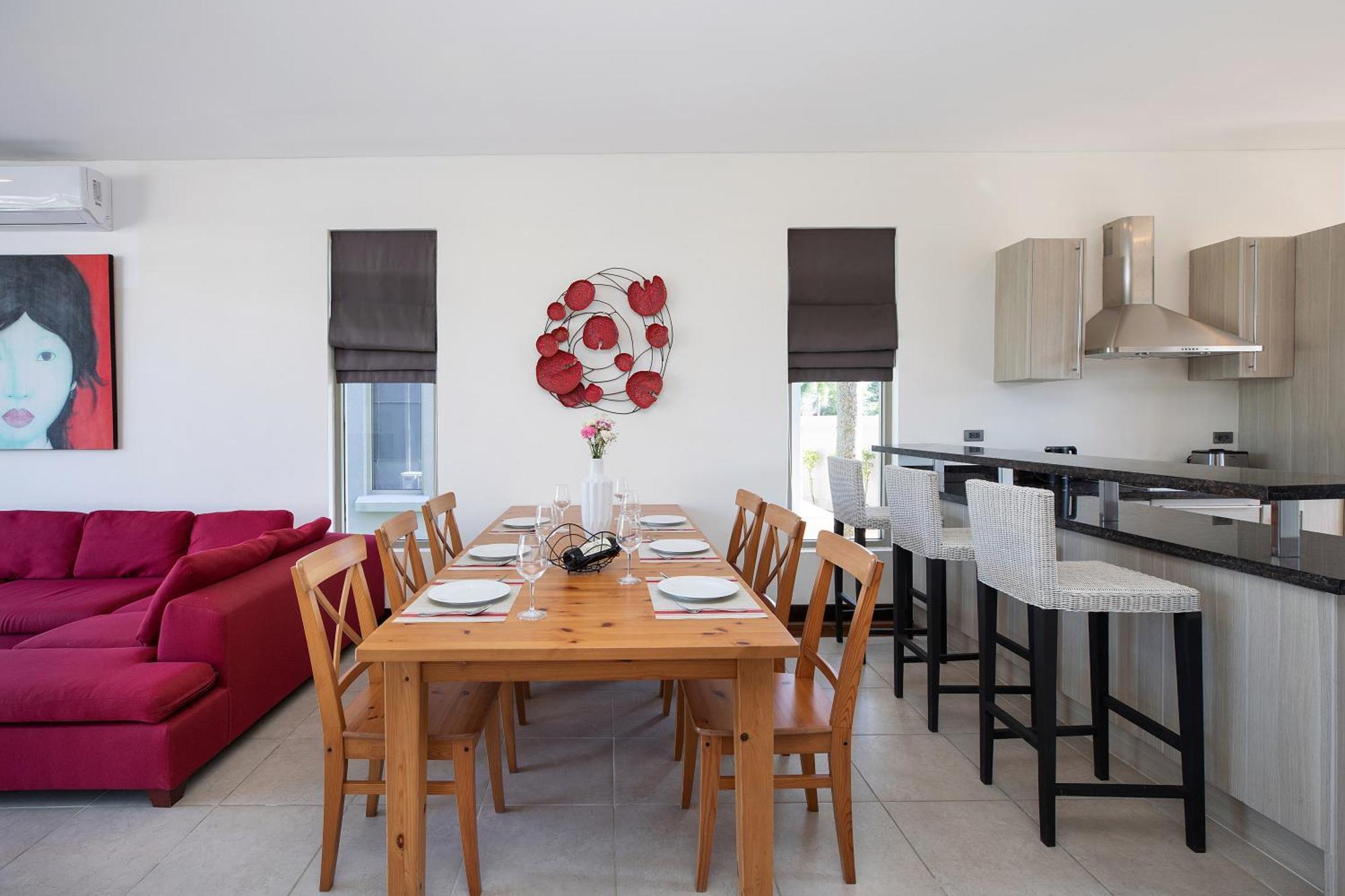 Pool Access Villa, 3-bedroom Near Mission Golf Argent 8 * Ban Muang Mai