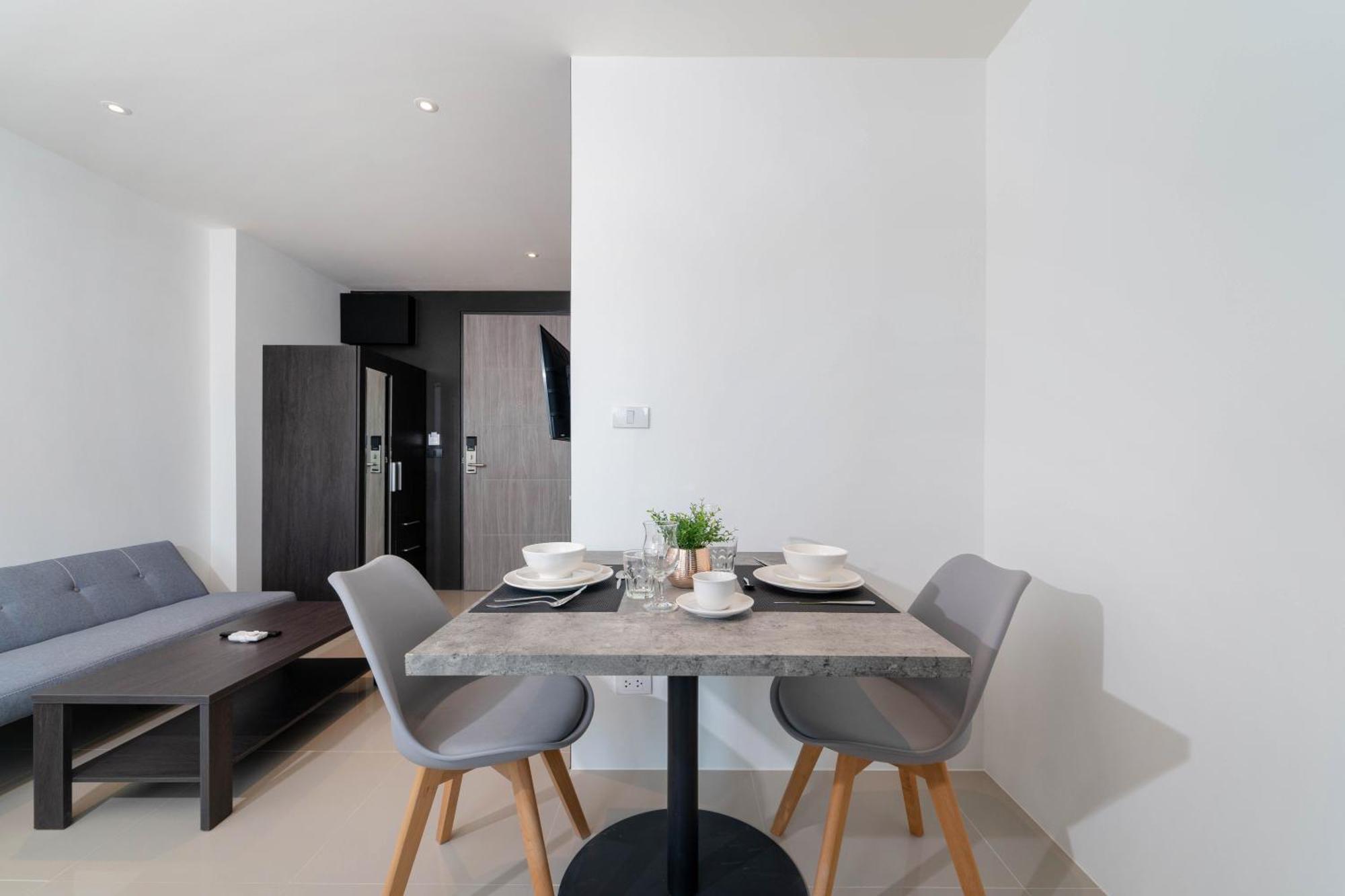 New Hill View B901 A In Prime Location, 5 Min Festival Apartment *