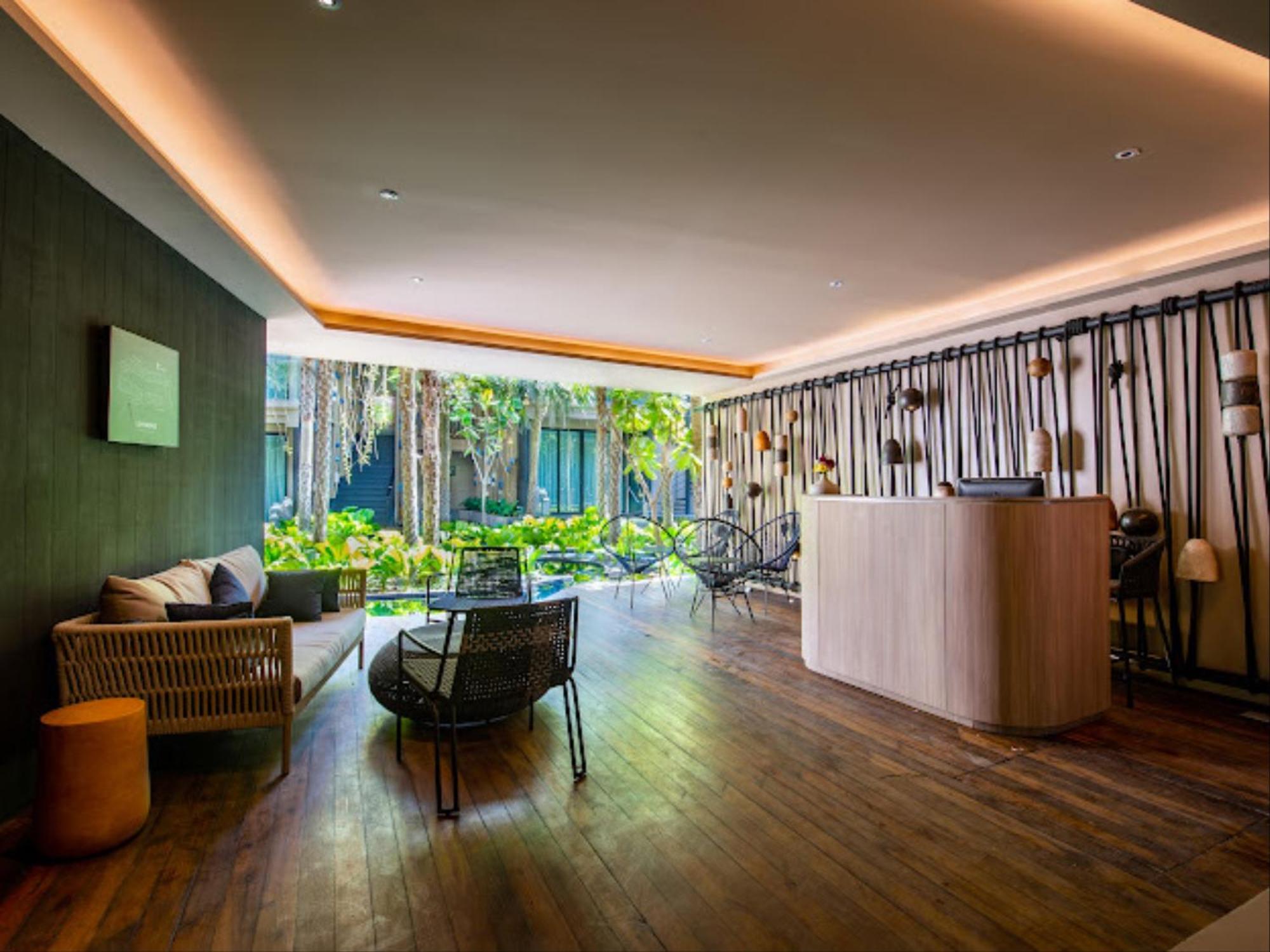 Areca And Hotel