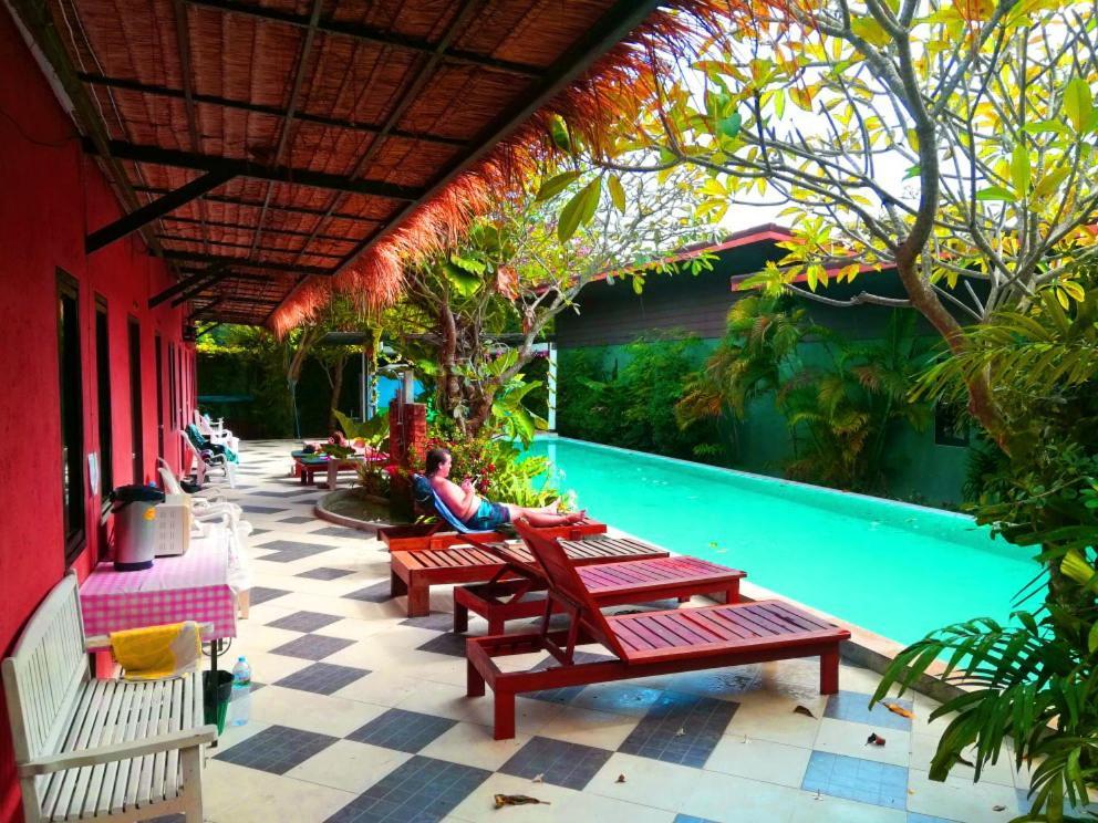 2 Hotel Chalong
