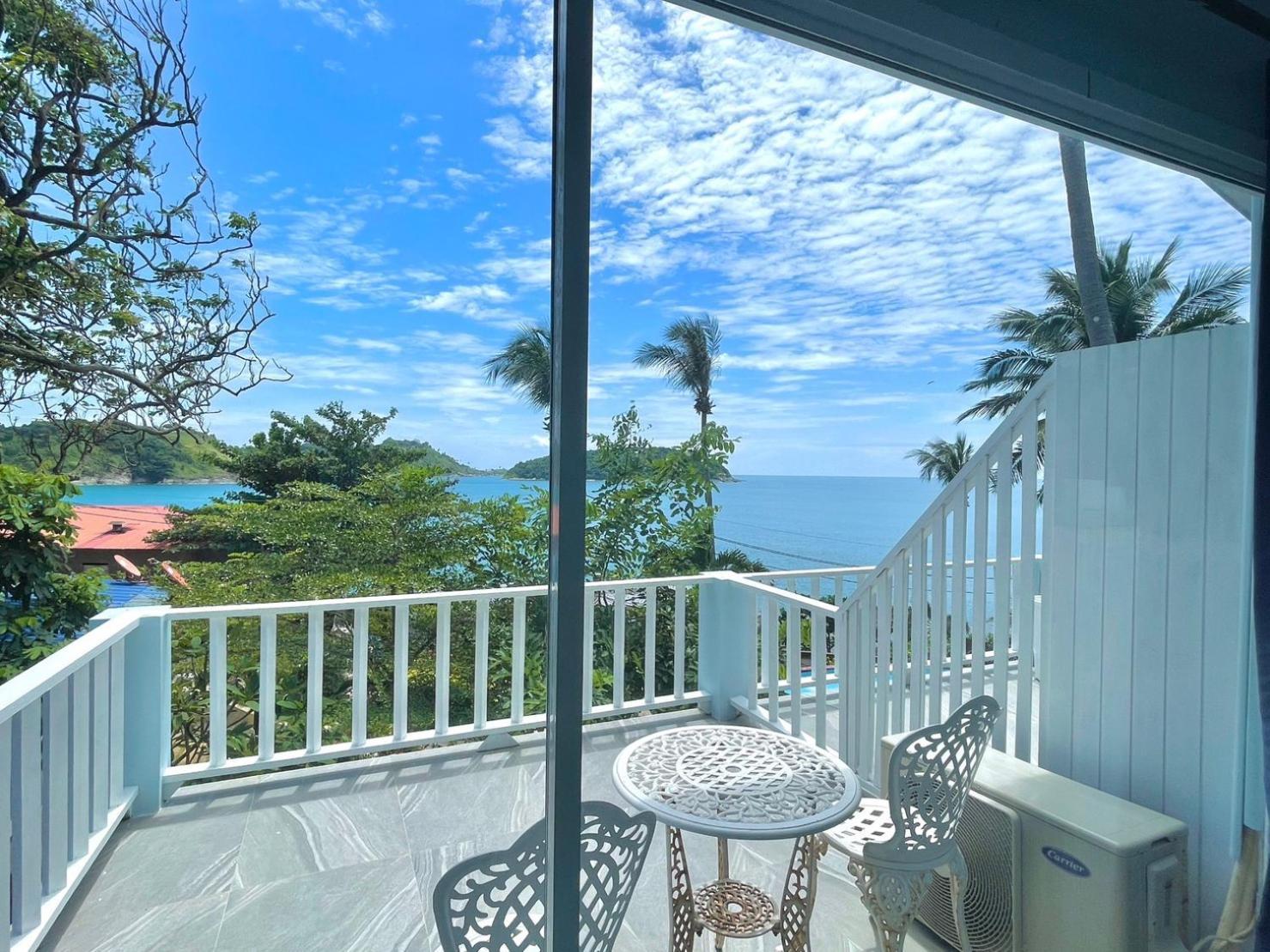 Naiharn On The Rock Phuket Resort Nai Harn