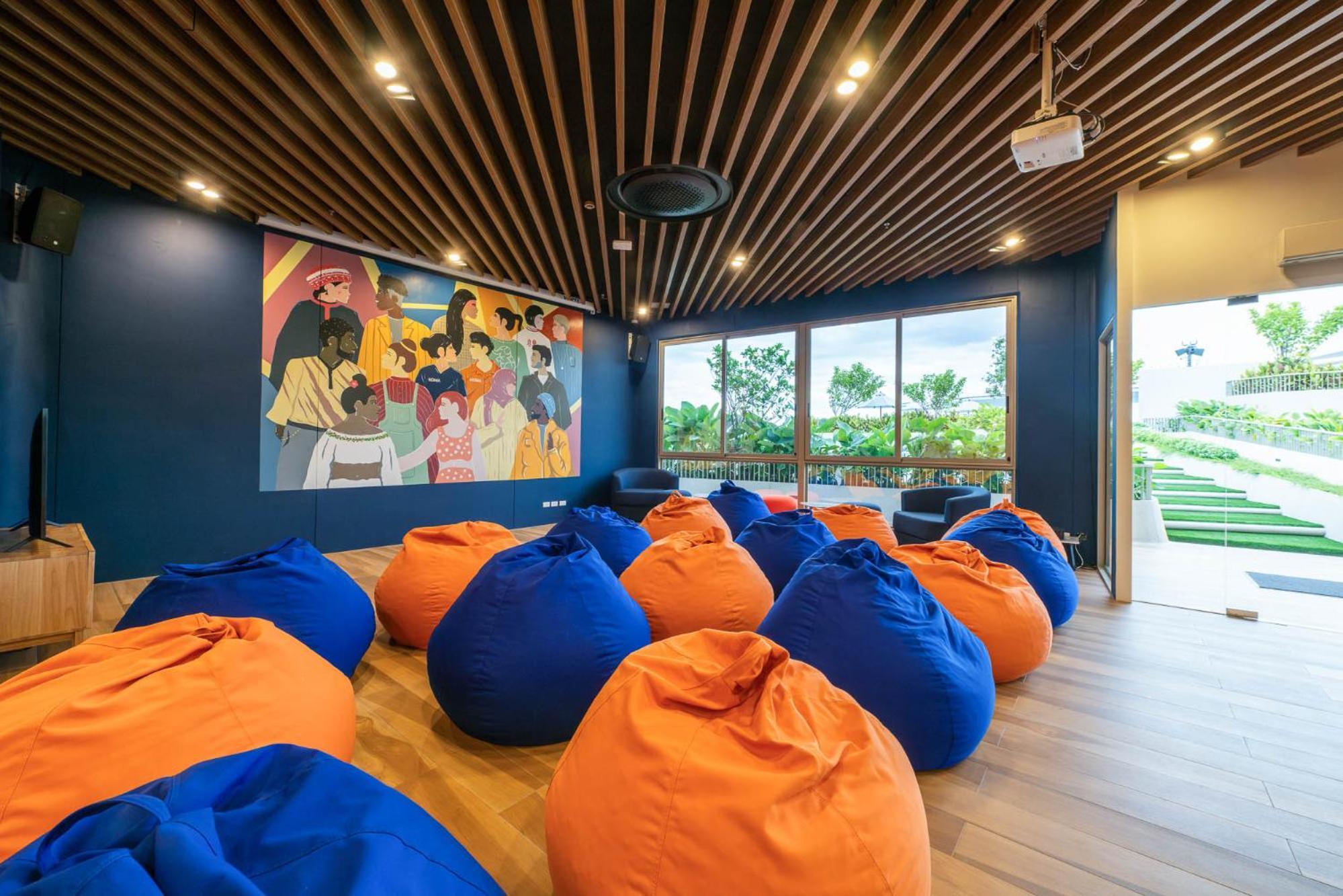 Homa Cherngtalay Phuket 4*