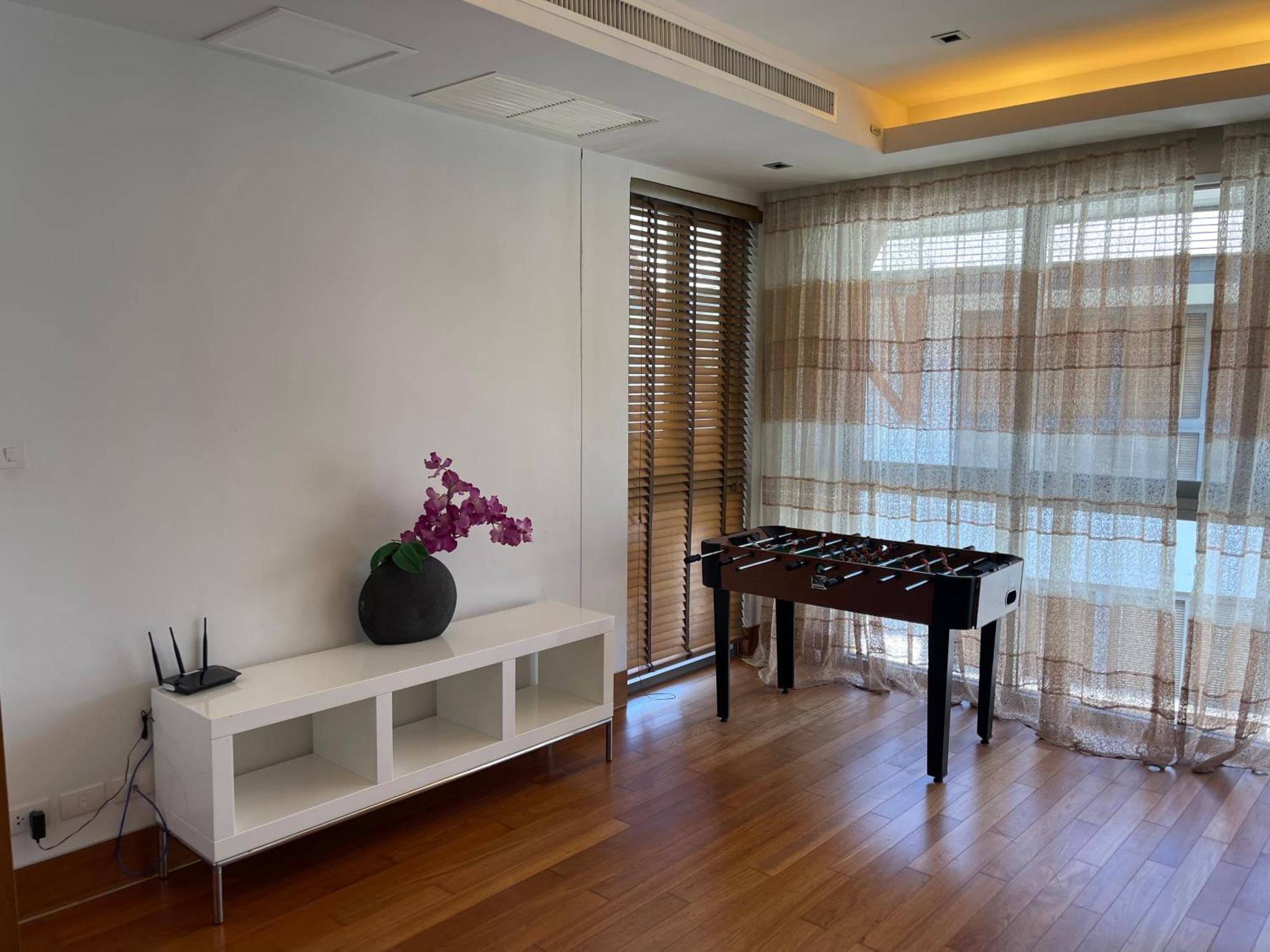 Pearl Of Naithon , 4 Bedroom Apartment *