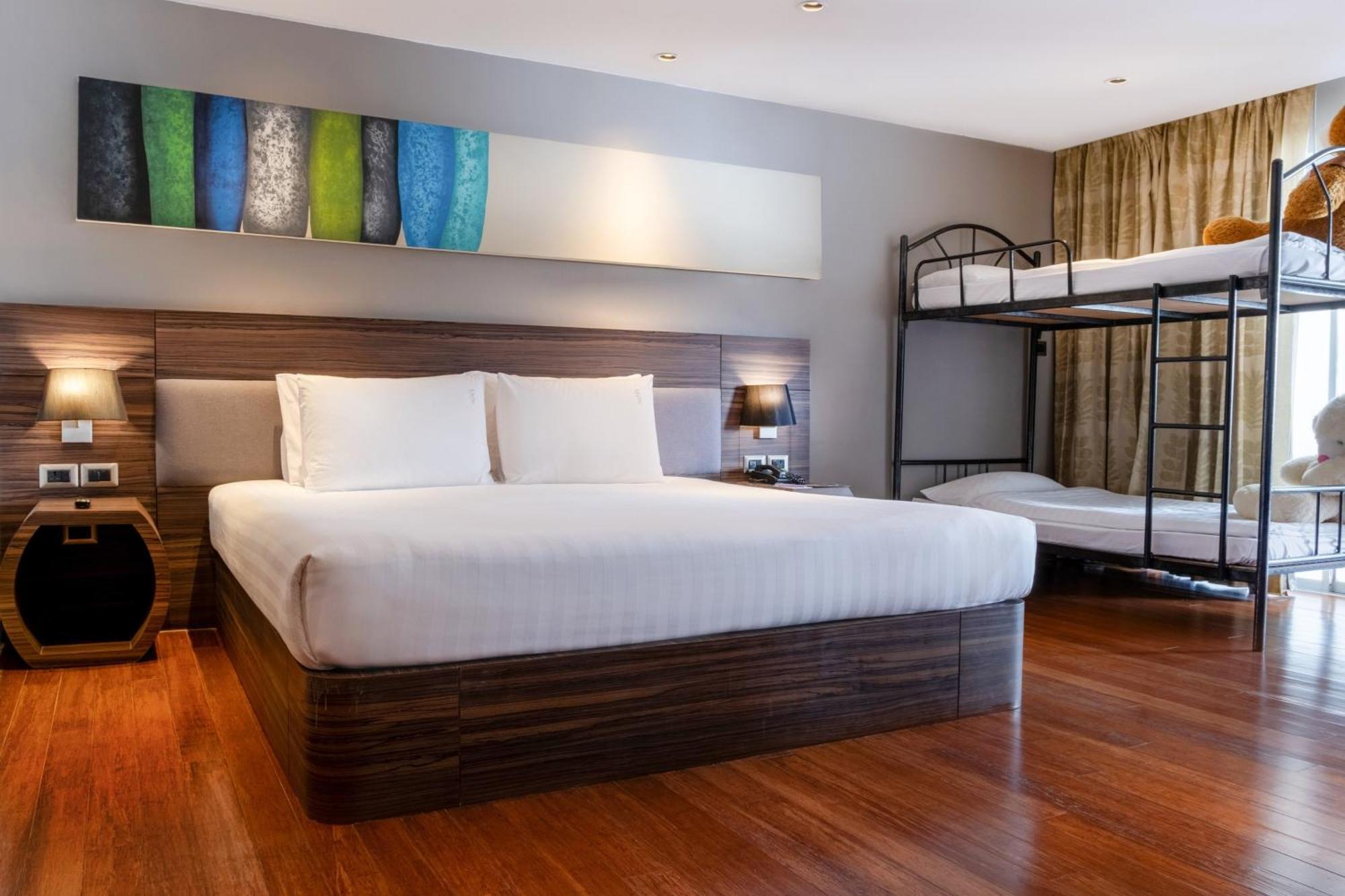 Hotel Phuket By Ihg 4*