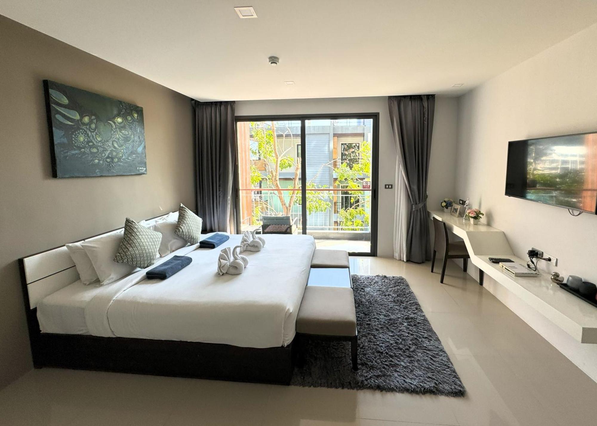 Apartment Private At Emerald Terrace Patong