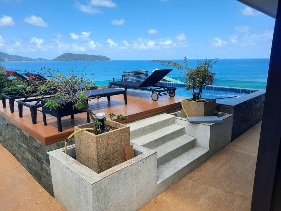 Luxury Rooftop Penthouse Apartment *