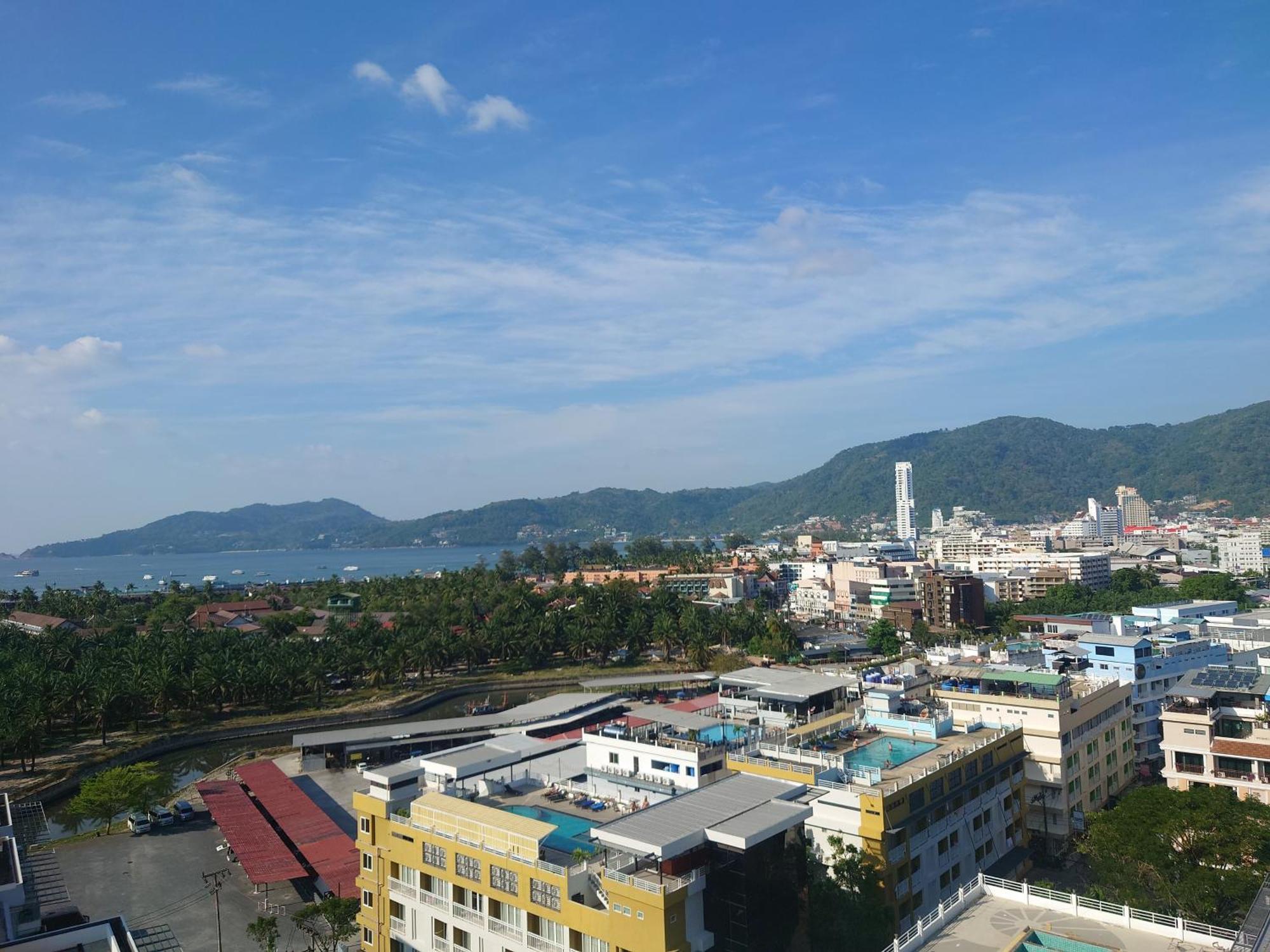 Phuket Palace With 2 Separate Apartment *