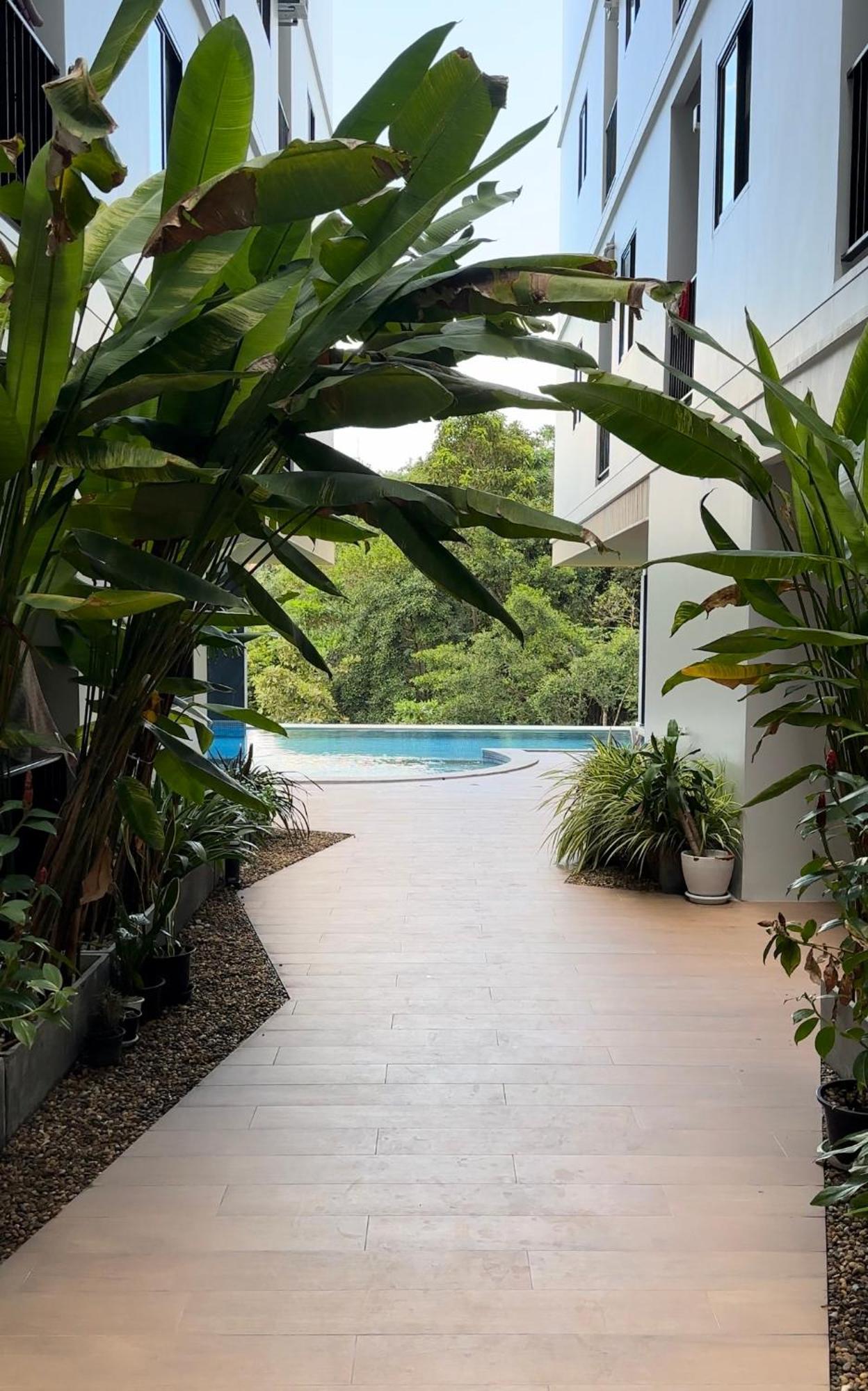 De De Thailand Apartment