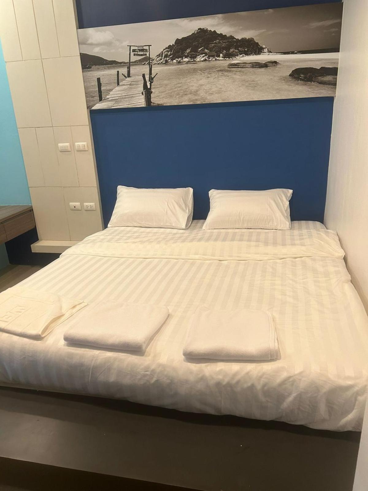 Hotel The Journey New Patong